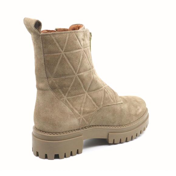NEW ATELIERS carson combat boot in taupe suede - Picture 8 of 9